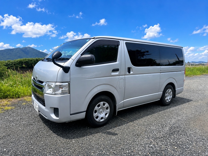 pet-cremation-crematorium-moving-car.jpg