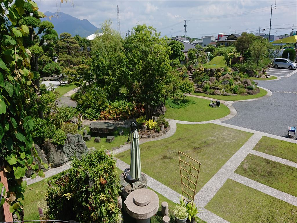 事業所園内風景